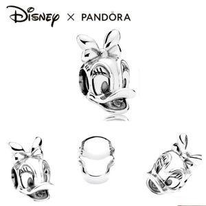 NWOT Pandora x Disney Daisy Duck Portrait Charm